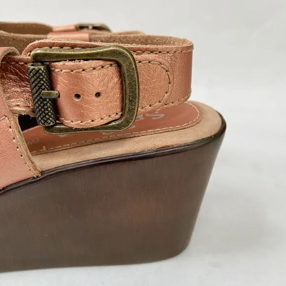 SBICCA Daytons Platform Leather Sandals in Metallic Coral Size 9M New
