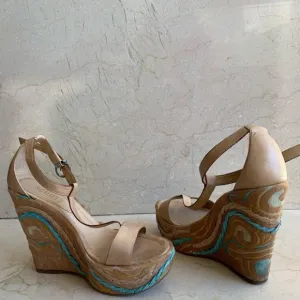 SCHUTZ Beige wedge sandal, leather heel and braided detail