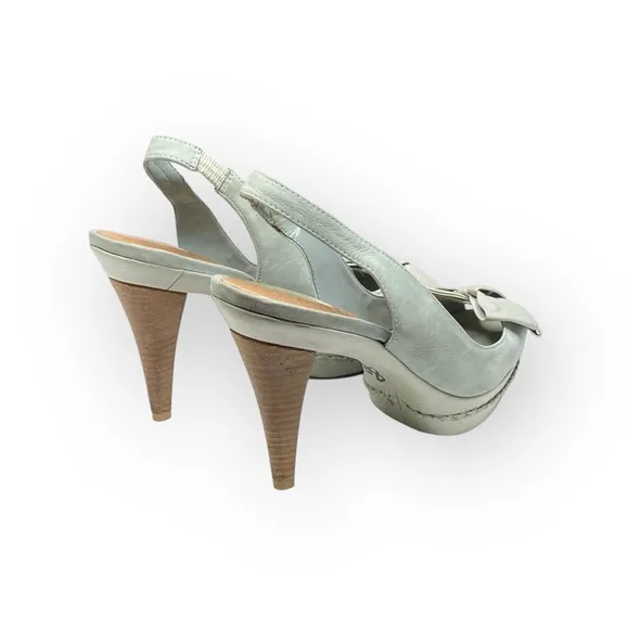Schutz ♥︎ Retro Pin Up Slingback Platform Heeled Sandals ♥︎ Baby Blue Leather