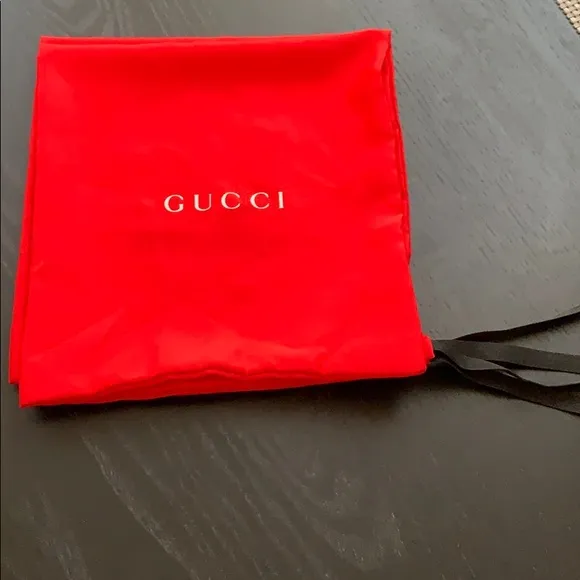 Silky Set of 2 Red Gucci Dust Bags