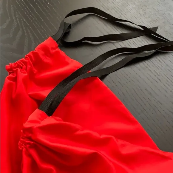 Silky Set of 2 Red Gucci Dust Bags