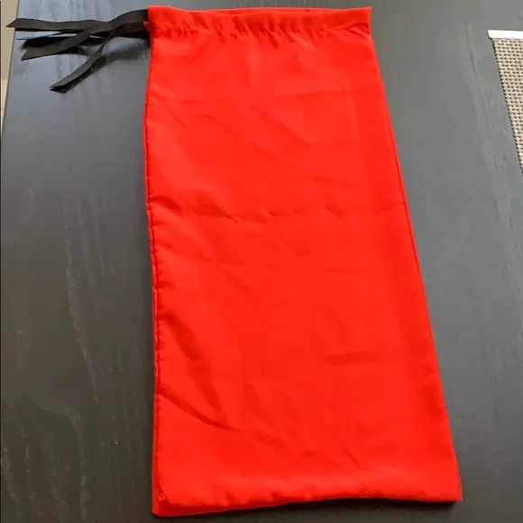 Silky Set of 2 Red Gucci Dust Bags