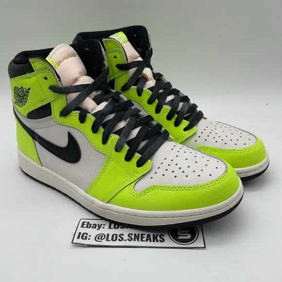 Size 10 - Jordan 1 Retro High OG Visionaire (555088-702)
