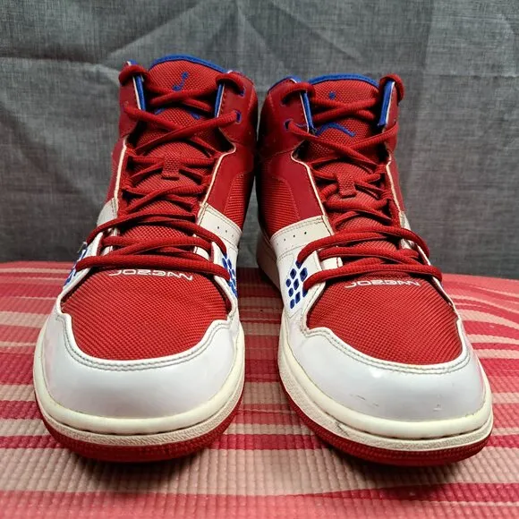 Size 10.5 Nike Air Jordan 1 Flight 23 High Top Shoes Red White 372704-607 Men