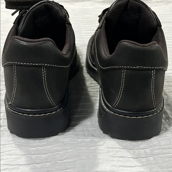 Skechers shoes tredds leather brown women’s size 10