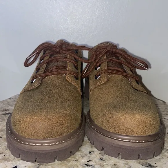 Sketchers Women’s Brown Distressed Nubuck Leather Oxford Lace Up Chunky Shoe 8.5