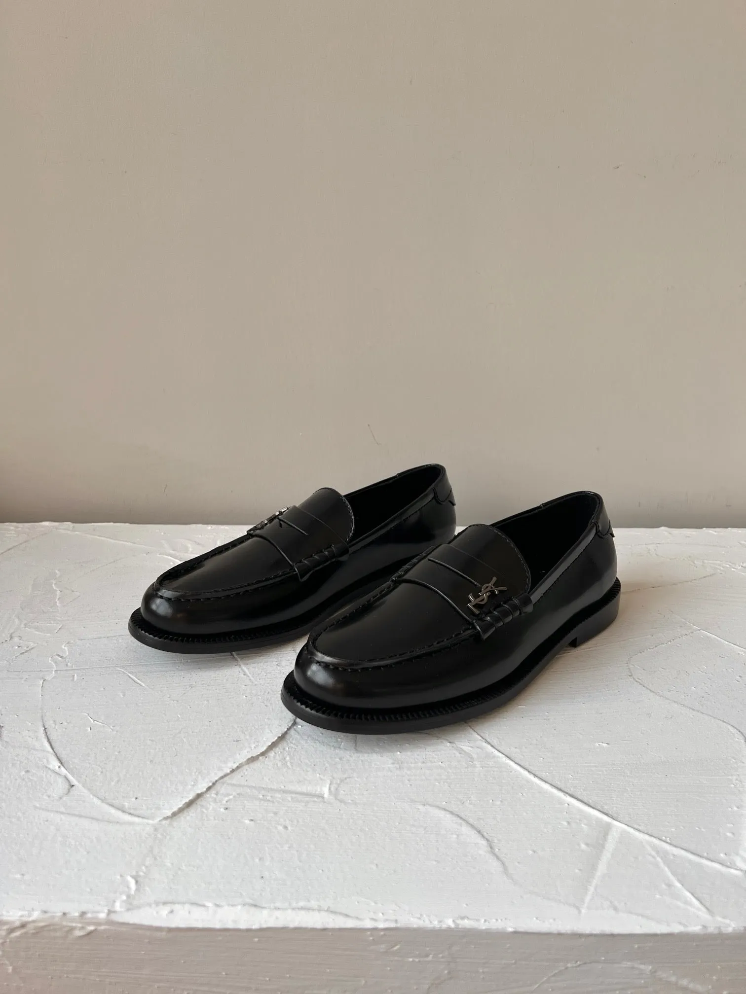 SL Saint Laurent LE High-quality BLACK CALFSKIN Same-day shipping LOAFER