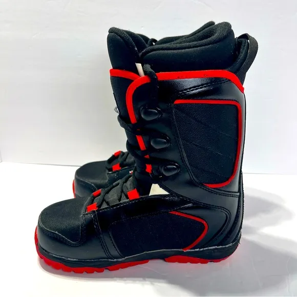 Snowboarding Boots Millennium Three M3 Youth Size 5 Black Red