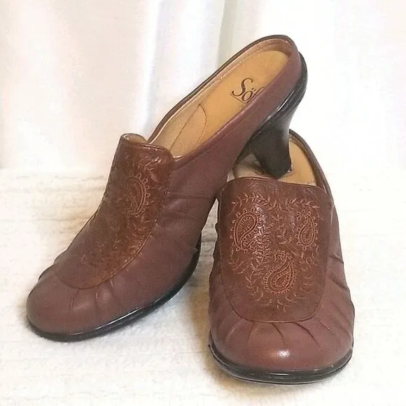 Sofft Leather Clogs (size 7M)