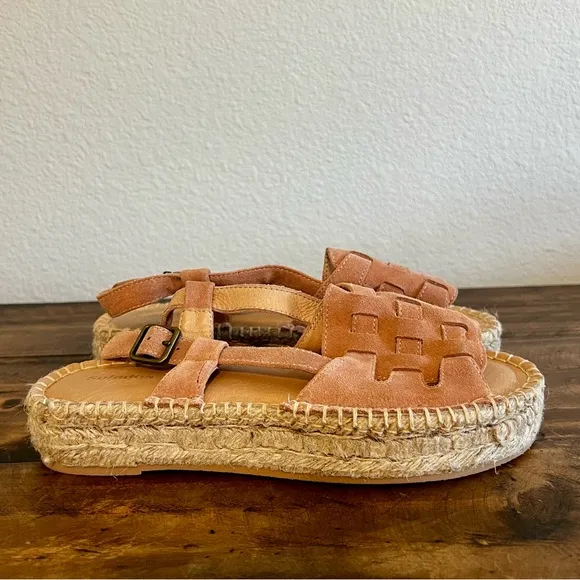 Soludos Sanibel Suede Espadrille Fisherman Sandals in Sahara Pink. Size 6.5.