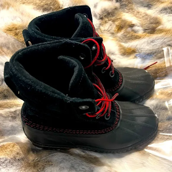 Sorel  Boots Youth Cheyanne II Lace Black/Mountain Red NY2673-011 US Size 7