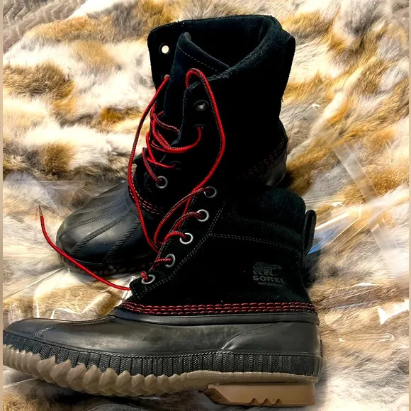 Sorel  Boots Youth Cheyanne II Lace Black/Mountain Red NY2673-011 US Size 7