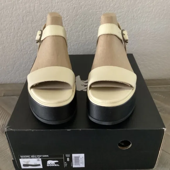 Sorel Dayspring Ankle-Strap Platform Sandals, size 8