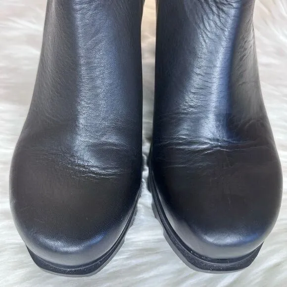 Sorel JOAN OF ARCTIC™ WEDGE III ZIP BOOTIE Size 8.5