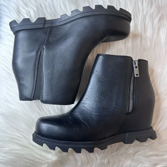Sorel JOAN OF ARCTIC™ WEDGE III ZIP BOOTIE Size 8.5