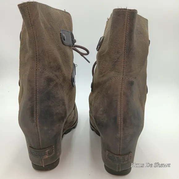 Sorel Joan of Arctic Wedge Midi Boot size9