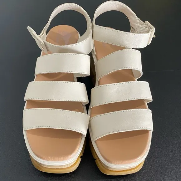Sorel Joanie lll Platform Wedge Sandals 90s Neutral Off White Leather Chunky