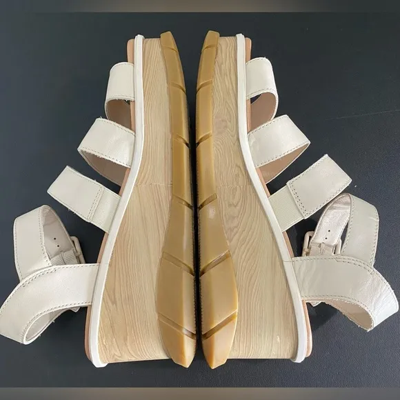 Sorel Joanie lll Platform Wedge Sandals 90s Neutral Off White Leather Chunky