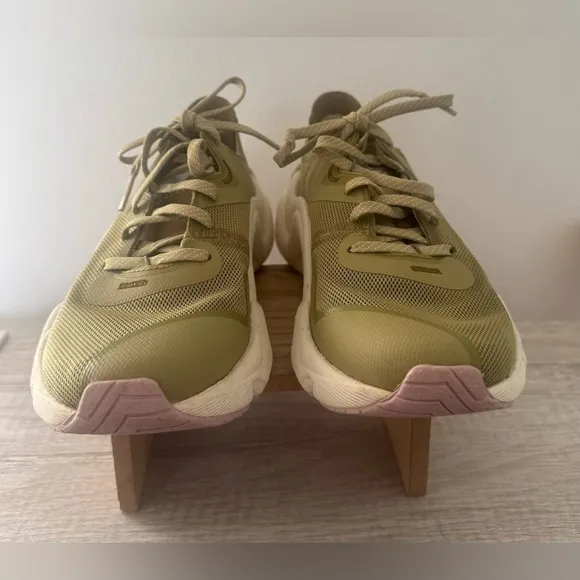Sorel Kinetic RNEGD Float Shoes Olive Mauve Sporty Comfy Stylish Size 7