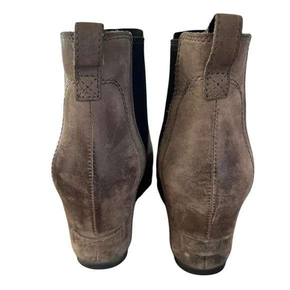 Sorel Lea Wedge Tan Leather Ankle Booties Boots Size 8.5 Heel