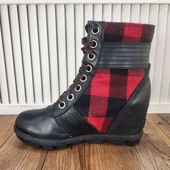 Sorel Lexie Wedge Womens Sz 7 Black Leather Red Buffalo Plaid Ankle Bootie Boots