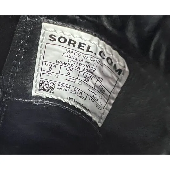 Sorel Quarry Gray Leather After Hours Chelsea wedge boot. Size 8.