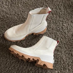 Sorel Tan and White Chelsea Ankle Booties with Chunky Sole