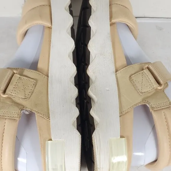 Sorel Women's VIIBE US 7 Beige Leather Platform Strappy Sandals Shoes