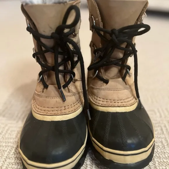Sorel ❄️ youth caribou USA size 3 boots