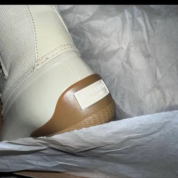 Sperry saltwater duck boots memory foam booties