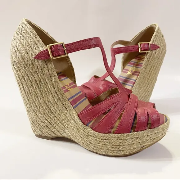 SPLENDID Wedge Sandal Platform Rattan Heels Soft Red Leather Straps Size 7.5