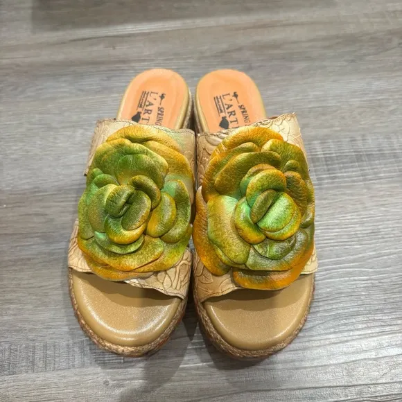 Spring Step L’Artiste Balharbour Platform Leather Flower Sandals