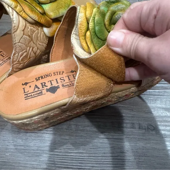 Spring Step L’Artiste Balharbour Platform Leather Flower Sandals