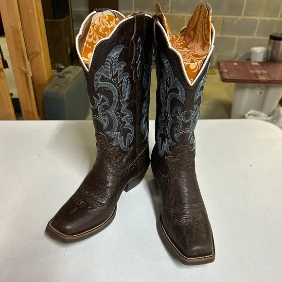 Square Toe Justin Cowboy Boots