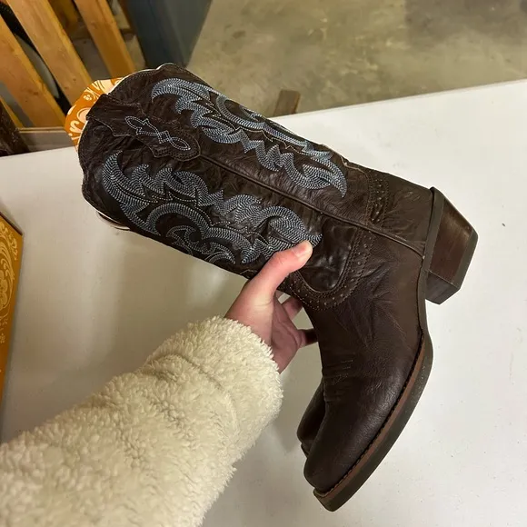 Square Toe Justin Cowboy Boots