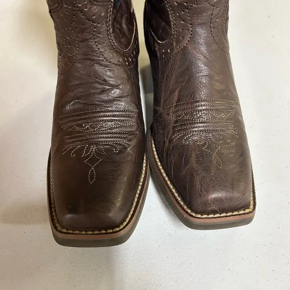 Square Toe Justin Cowboy Boots