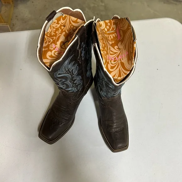 Square Toe Justin Cowboy Boots