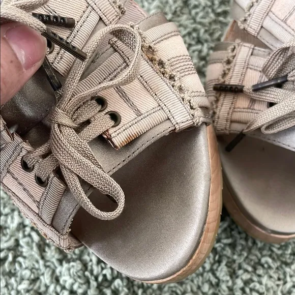 Stella McCartney beige platform sling back sandals size 8