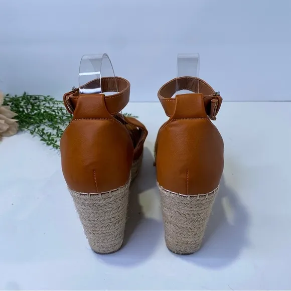 Steve Madden JAYLEN Platform Espadrille Wedge Sandals Size 9.5M in Cognac Camel