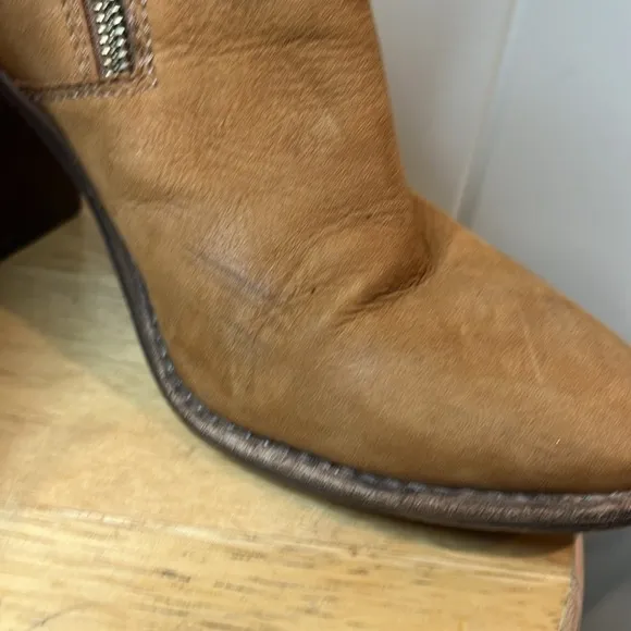 Steve Madden Trevur Double Buckle Ankle Boots