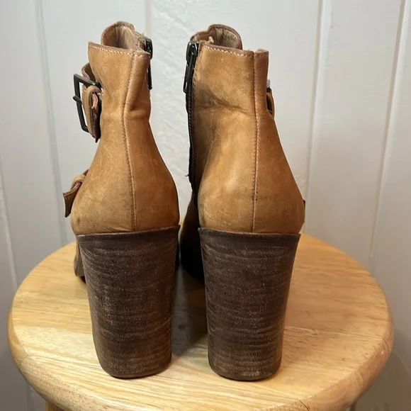 Steve Madden Trevur Double Buckle Ankle Boots