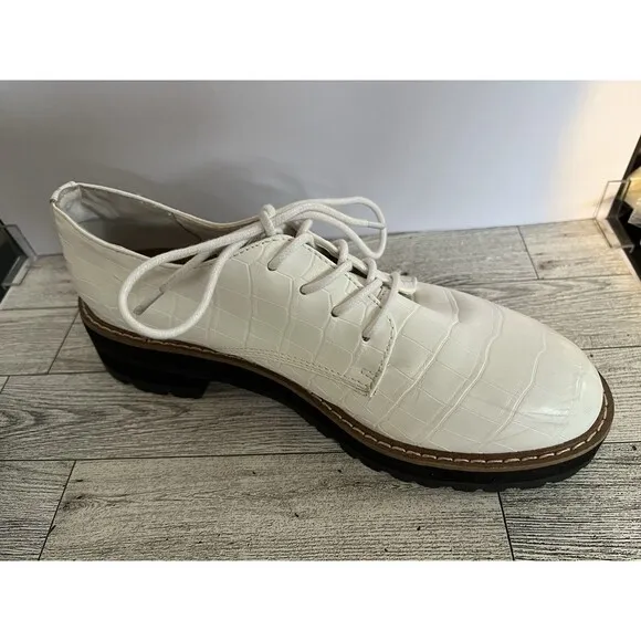 Steve Madden Women's Platform Oxford Chunky Y2K Shoes Acadamia White 7.5 Medium