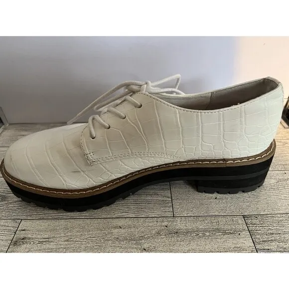 Steve Madden Women's Platform Oxford Chunky Y2K Shoes Acadamia White 7.5 Medium