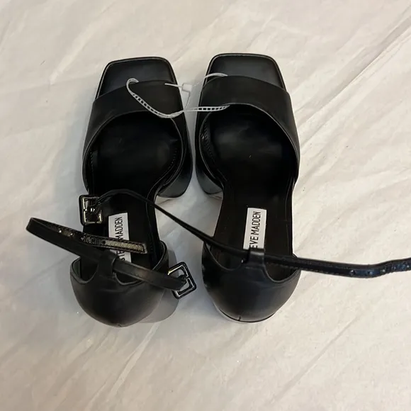 Steve MaddenKassiani Leather Platform Dress Sandals