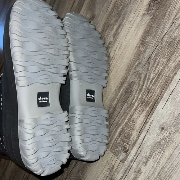 Storm boots