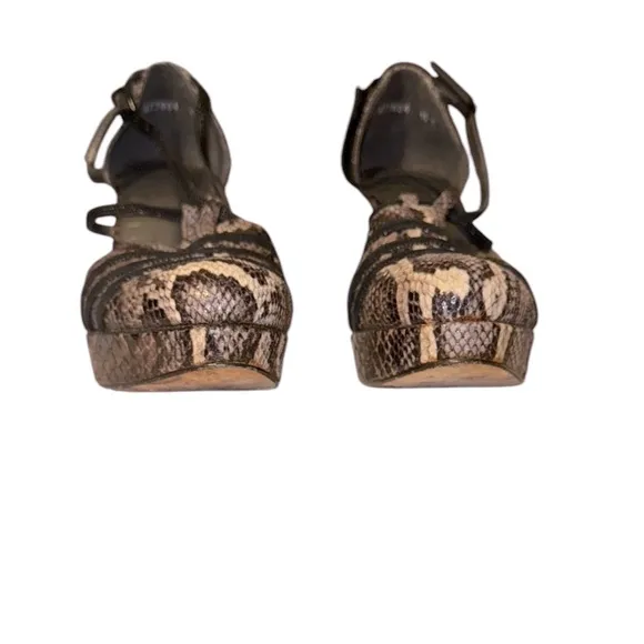 Stuart Weitzman Heritage Vino Serpentex Platform Snakeskin Print Heel