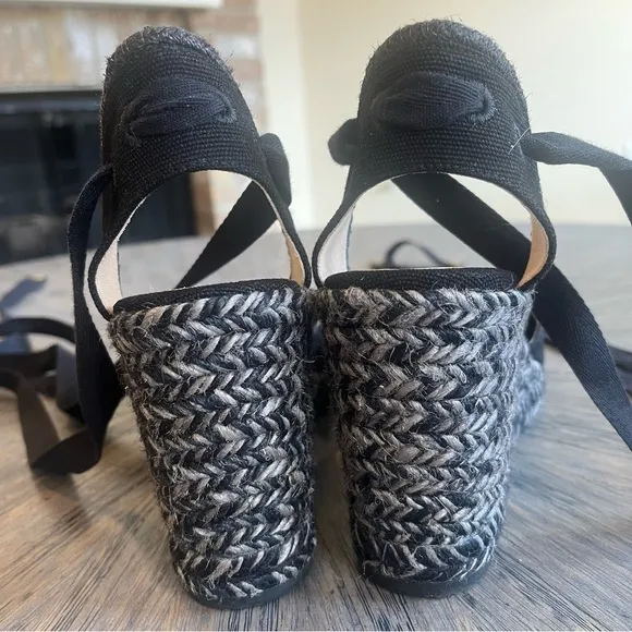 Stuart Weitzman Marguerita Wedge Tie Up Lace Up Espadrille. Grey and Black.