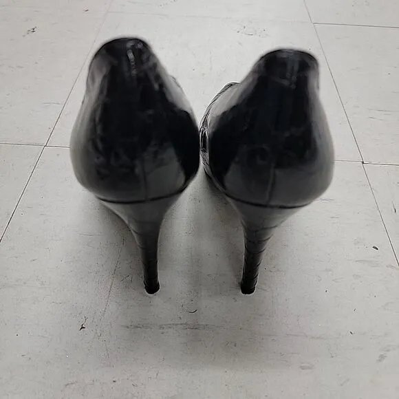 Stuart Weitzman Patent Leather Pumps Snake Skin Pattern Size 9