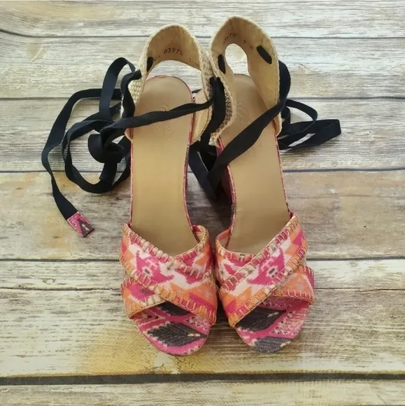 Stuart Weitzman x Theodora &amp; Callum Aztec Peacock Lace Up Wedges