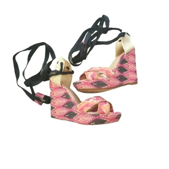 Stuart Weitzman x Theodora &amp; Callum Aztec Peacock Lace Up Wedges